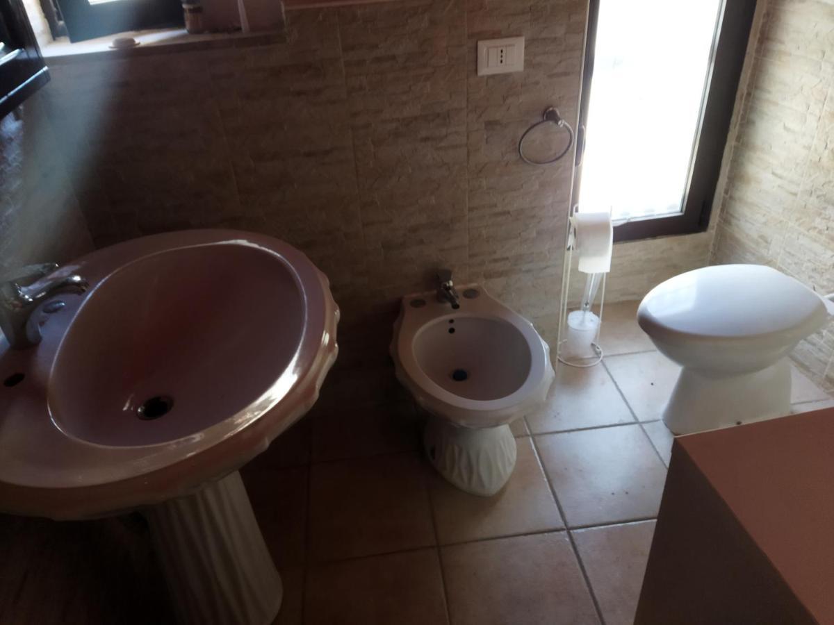 Loft 70 Apartman Montescudaio Kültér fotó
