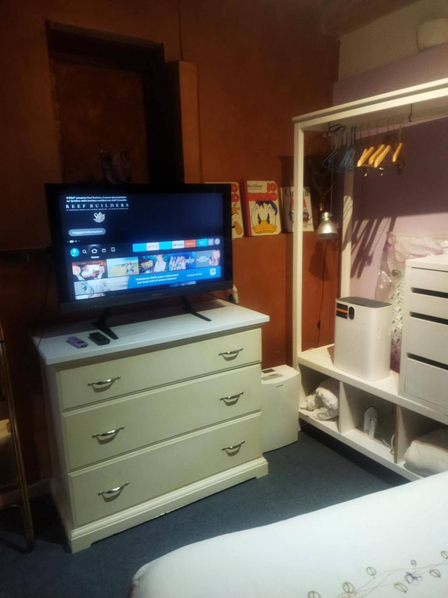 Loft 70 Apartman Montescudaio Szoba fotó